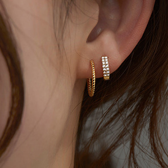 Twisted Pattern Mini Round Earrings